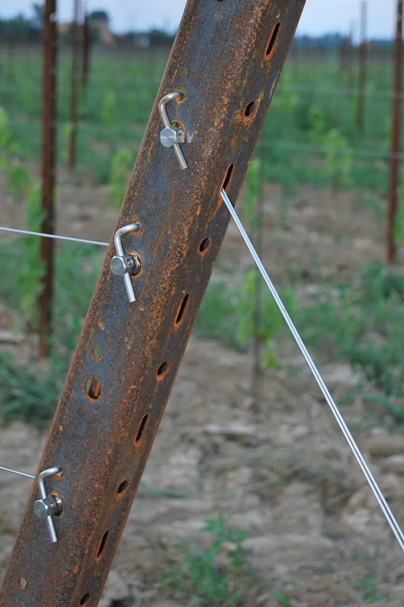 accessori per vigneto Sika